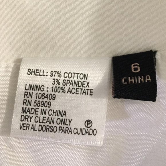 Tahari Arthur S. Levine Pleated A-Line Skirt - Size 6 - Picture 5 of 6